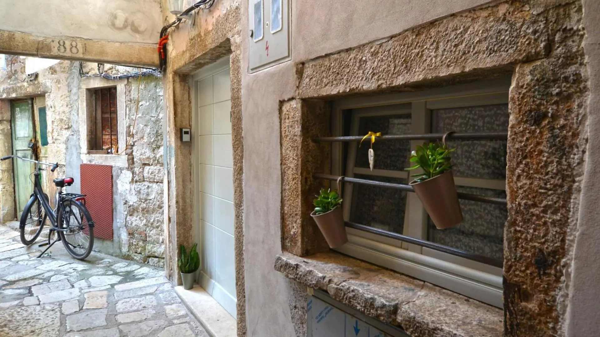 Rovinj Old Town Hip And Cozy Studio Apartment